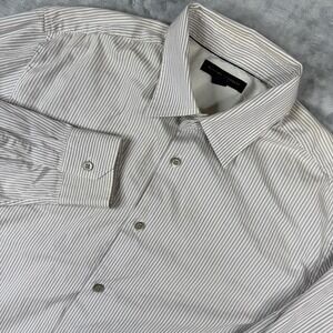 Banana Republic Men's Long Sleeve Button Down Shirt Size M 15-15 1/2 Striped